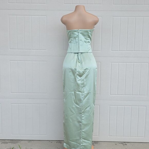 BRAND NEW BARI JAY TWO PIECE GOWN BACK ZIPPER CLOSURE WITH JEWEL STUDDED - Picture 7 of 16